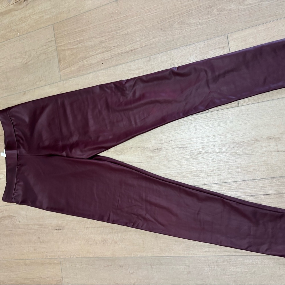 Women's Burgundy Leggings